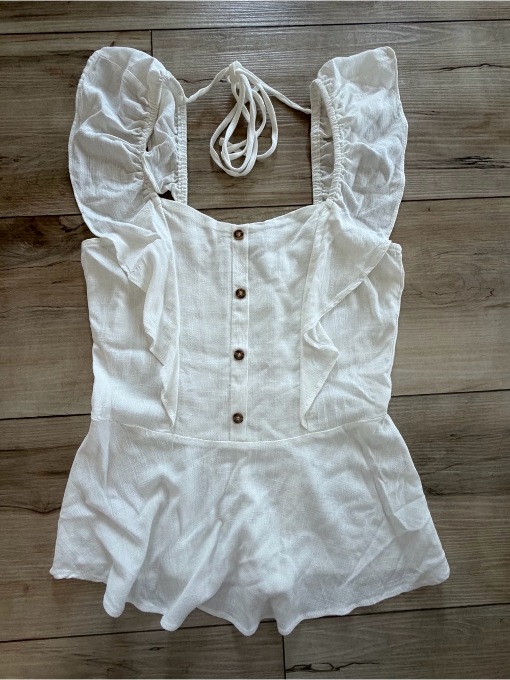 NWT Moa Moa white ruffled top size small